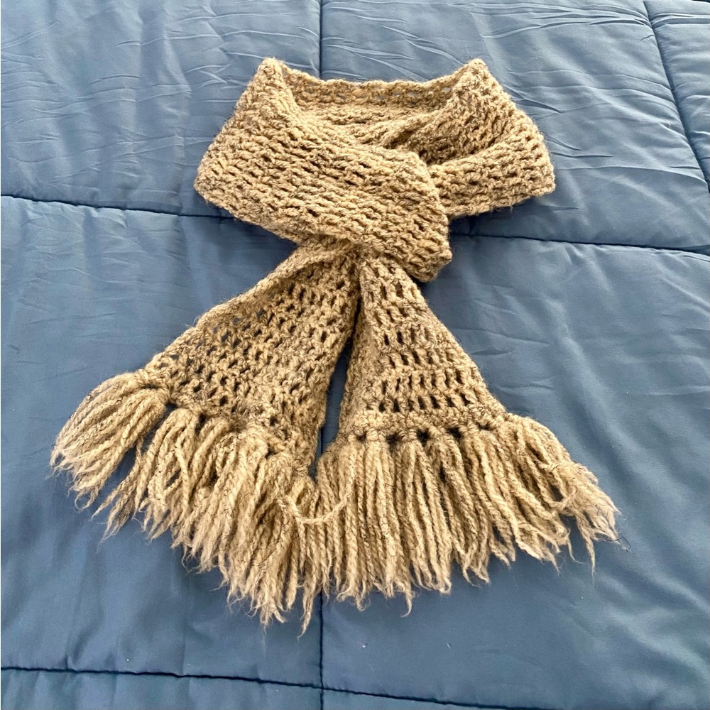 Hand knit scarf